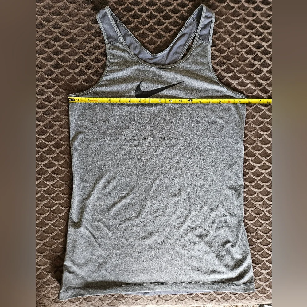 Nike Pro Dri-Fit Racerback Tank in Gray - Size XL